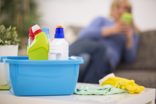 Kitchen and bathroom one-off cleaning for Hounslow properties